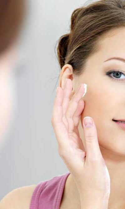 4 Best Foundations for Aging Skin