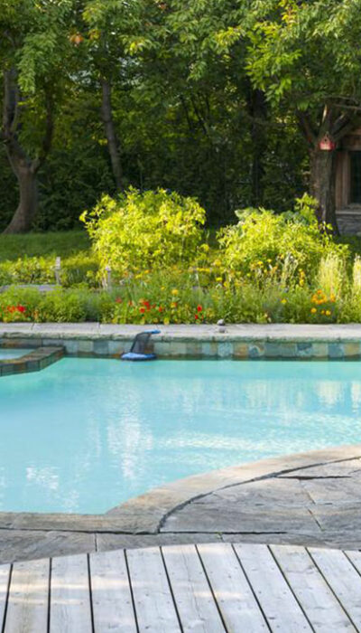 4 reasons why fiberglass swimming pools are better than concrete swimming pools