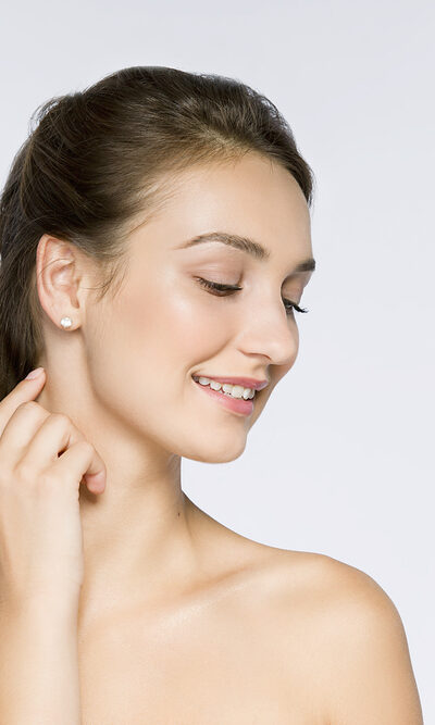 5 Painless Ways To Tighten Your Neck Skin