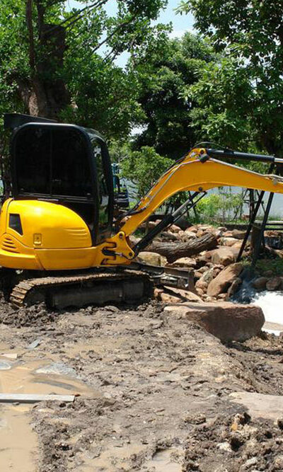 5 things to know about gardening backhoes