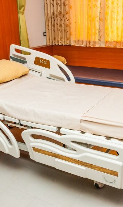 6 Hospital Beds That You Can Buy For Your Home