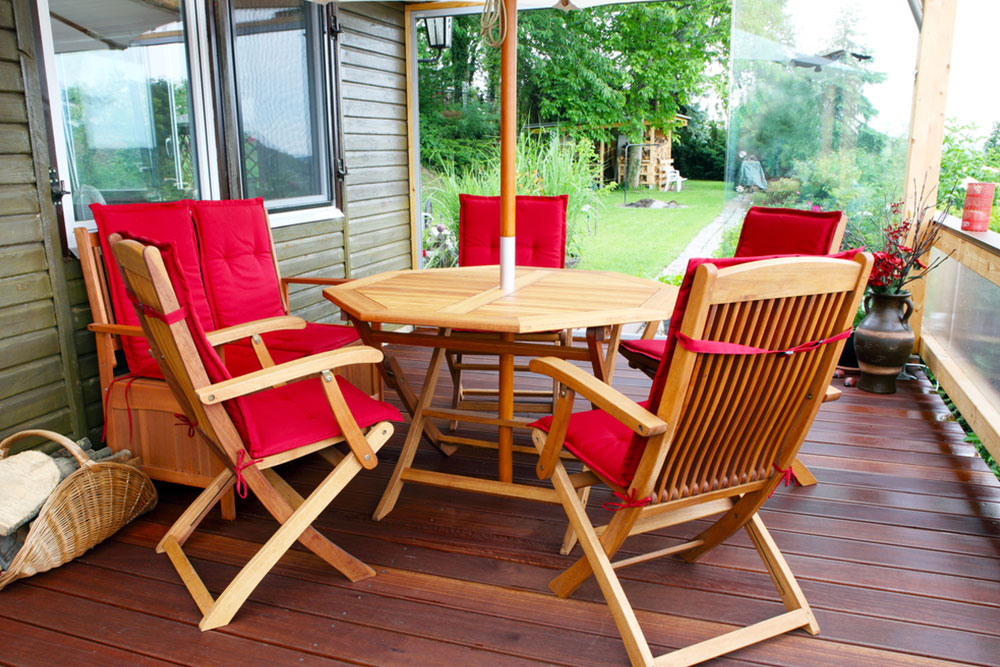 Care and maintenance tips for teak patio furniture