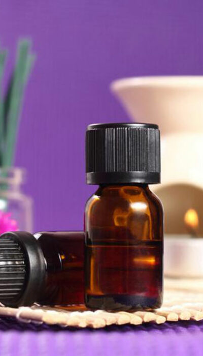 Essential oils used for treating symptoms of fibromyalgia arthritis