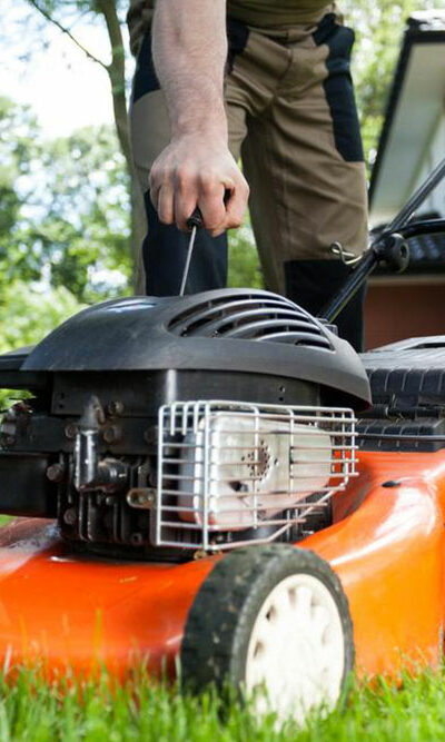 Everything you need to know about zero turn riding lawn mowers