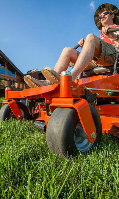 Key features of a zero turn mower