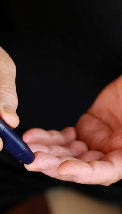 Here are a few common causes and symptoms of type 2 diabetes 