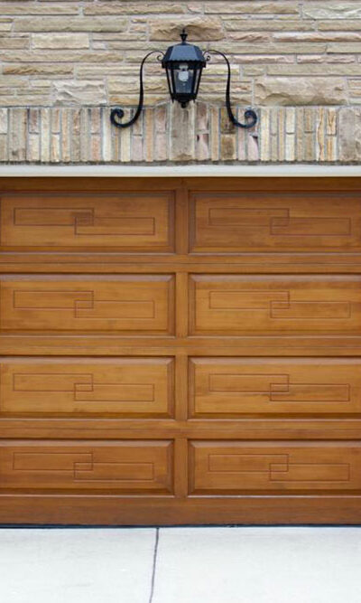 Important features to consider while building garage doors