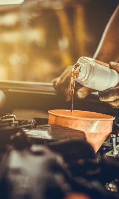 Synthetic Oil Change and How it Helps Improve the Car&#8217;s Engine