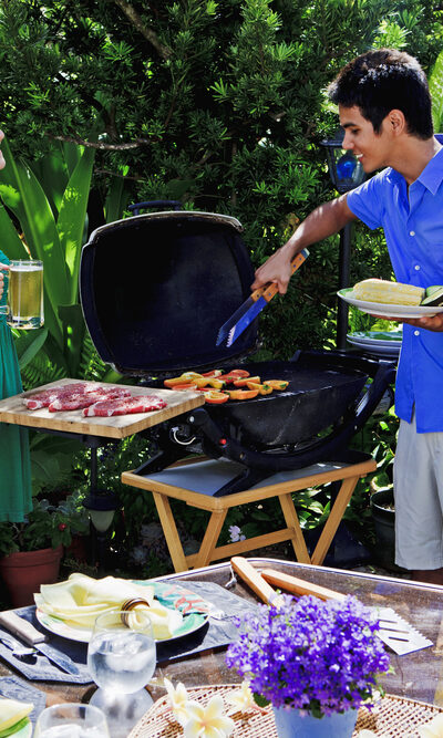 Popular Gas and Charcoal Grills for Outdoor Cooking