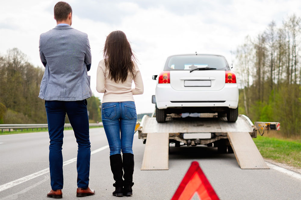 Picking the right roadside assistance plan