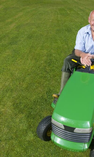 Reasons to Upgrade to Riding Lawn Mowers