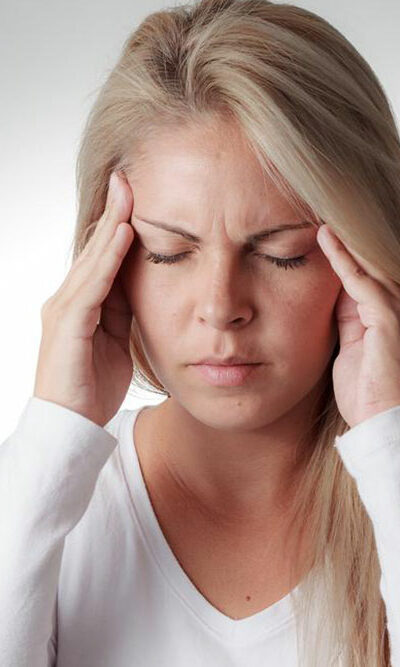 What are the common and rare causes of constant headaches