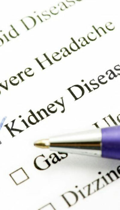 What causes kidney infections?