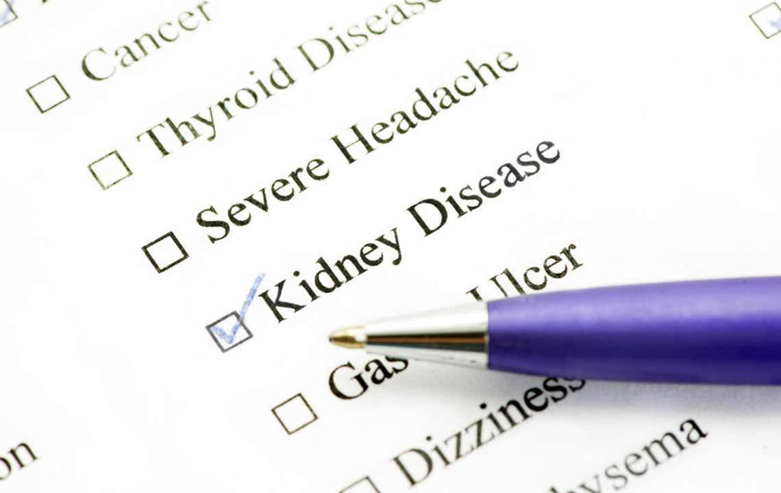 What causes kidney infections?