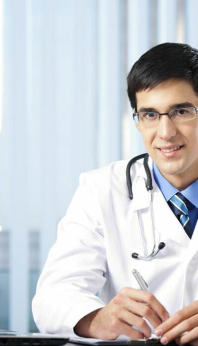 Top 4 criteria to use while looking for physician jobs online