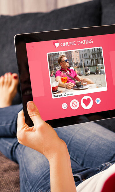 The pros and cons of online dating