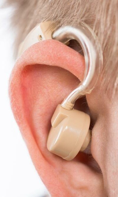 Tips to use and care for your Starkey hearing aids