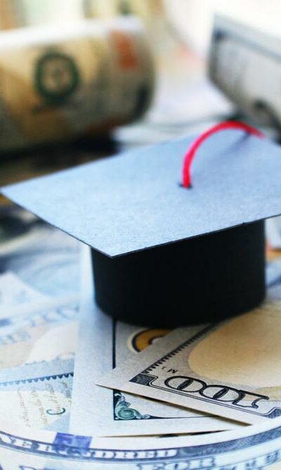 3 Effective Tips To Manage College Debts