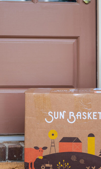 10 Commonly Asked Questions About Sun Basket Meal Kits