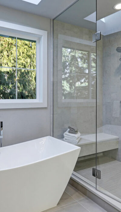 4 benefits of walk-in tubs for seniors