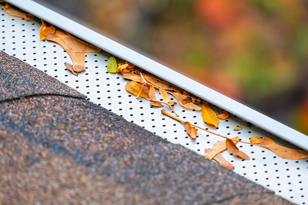 4 gutter guards that need little maintenance