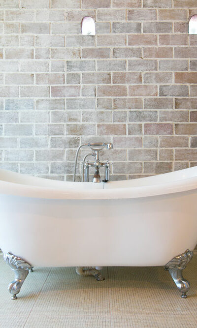 5 Benefits of Getting a Walk-in Tub