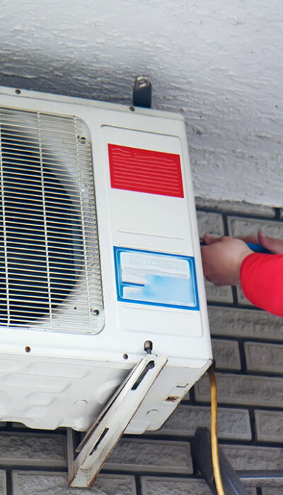 5 signs your air conditioner needs instant repairs