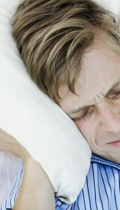 Beware of these 7 symptoms of sleep disorders to combat further damage