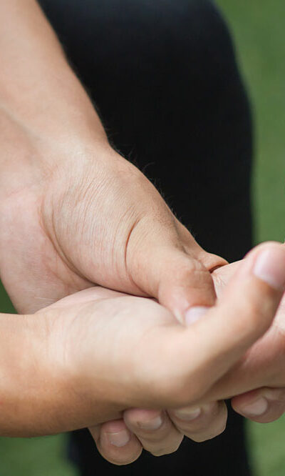 Understanding the causes, symptoms, and treatments of Dupuytren&#8217;s contracture