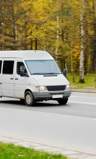 4 Attractive Features of the Ford Transit-150 Crew