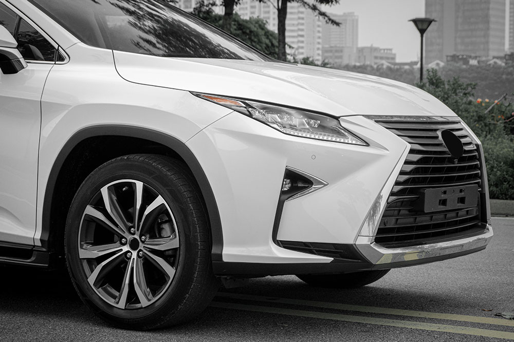 An Overview of the Classic Lexus NX 200t and Its Top Features