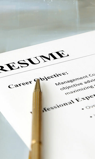 Factors to Consider While Selecting a Resume Writing Service Provider