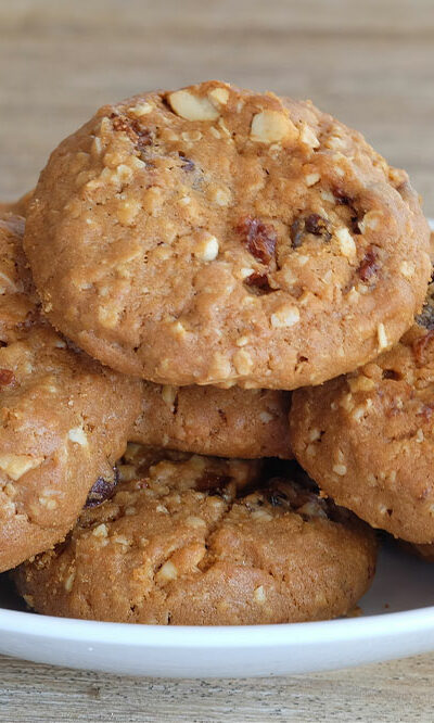 Simple Recipes of Oatmeal Raisin Cookies