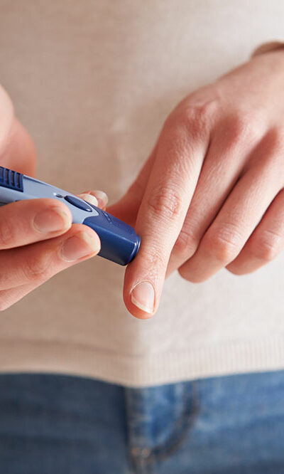 Causes and Symptoms of Drop in Blood Sugar Levels