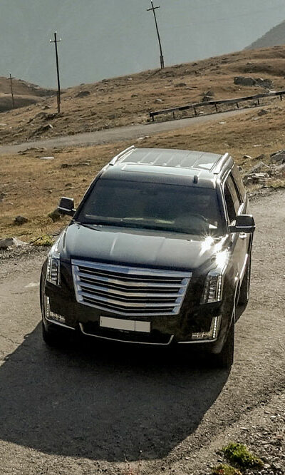 Explore the Exciting Features of the Cadillac Escalade ESV