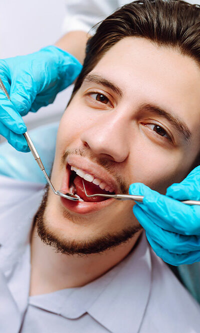 7 Factors to Consider Before Selecting a Dentist