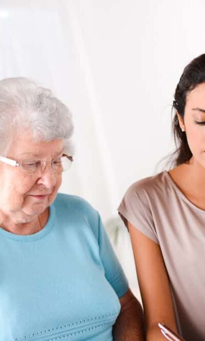 Guide to Choosing an Alzheimer&#8217;s Care Center