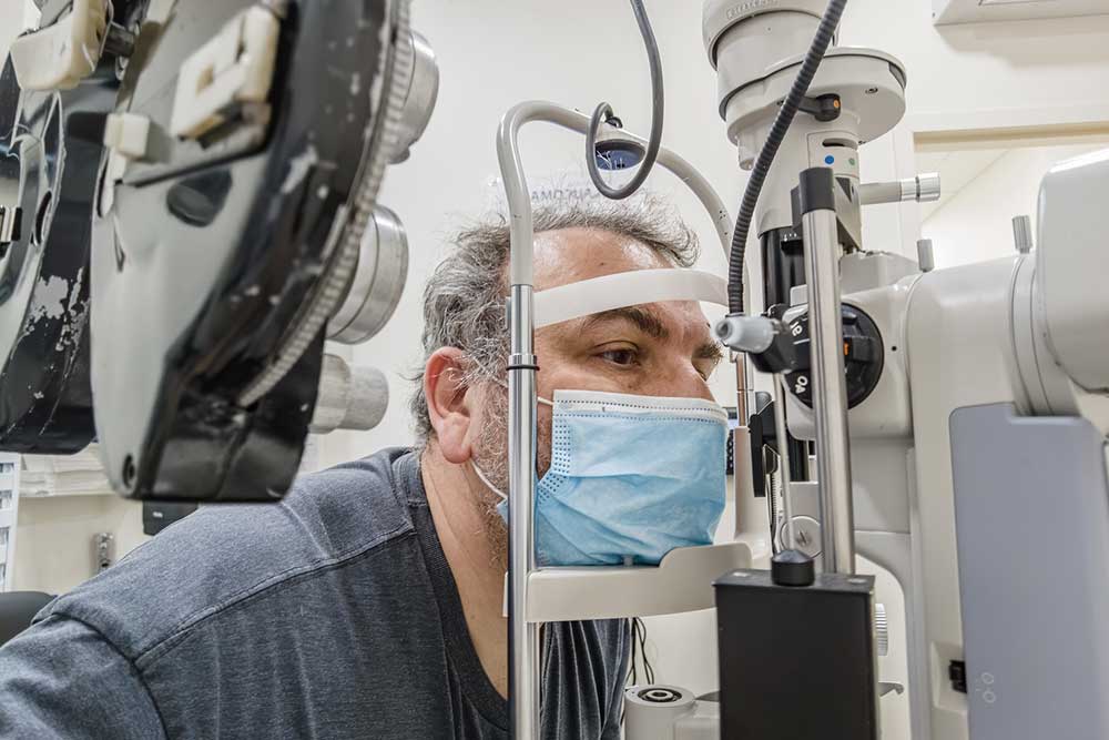 Things to Consider Before Opting for LASIK Eye Surgery